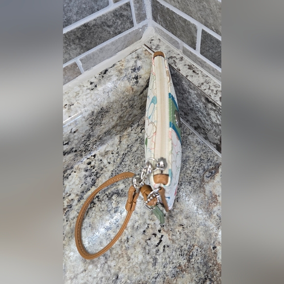 EUC Coach multicolored Signature Stripe Wristlet - Picture 6 of 11